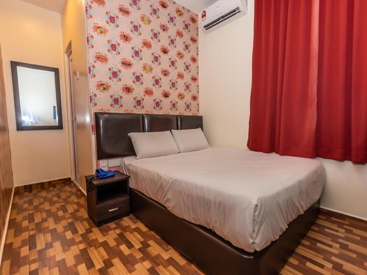Gold City Hotel Malacca Bagian luar foto
